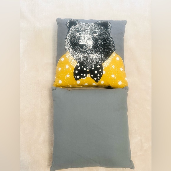Grizzly Bear 🐻 Decorative Pillow Set of 2 NWOT - Picture 10 of 10